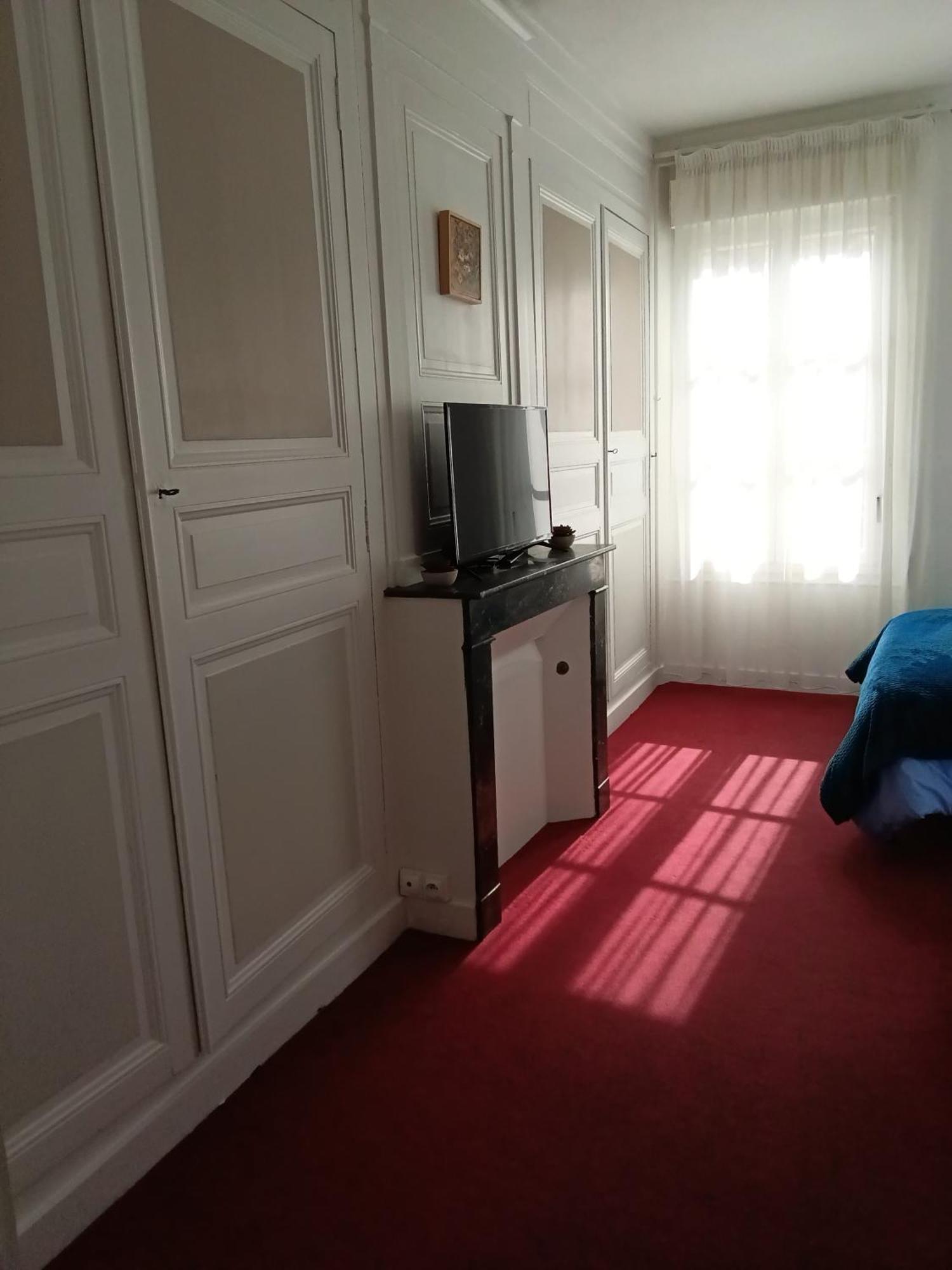 Appartement Au Coeur Du Patrimoine Sezannais Sezanne Luaran gambar